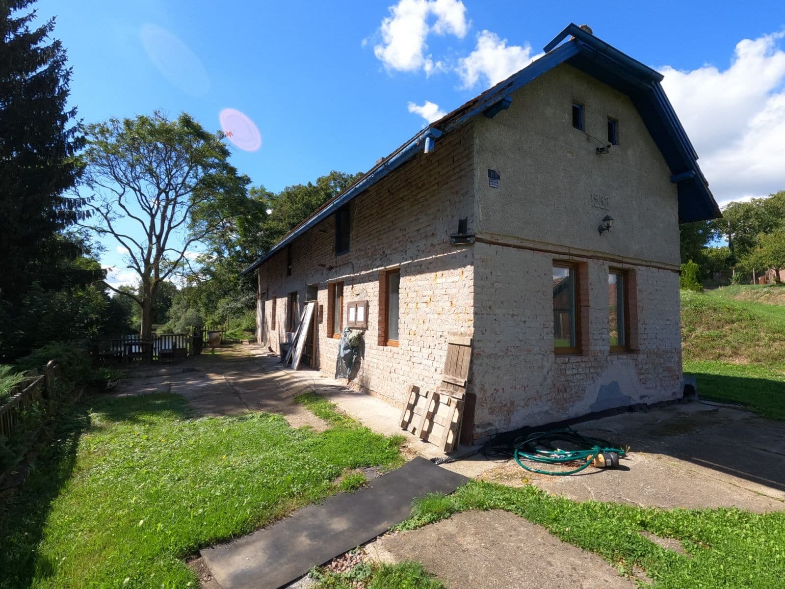 Prodej domu 140 m², pozemek 3.550 m², Kojice, Pardubický kraj Prodej domu 140 m², pozemek 3.550 m², Kojice, Pardubický kraj