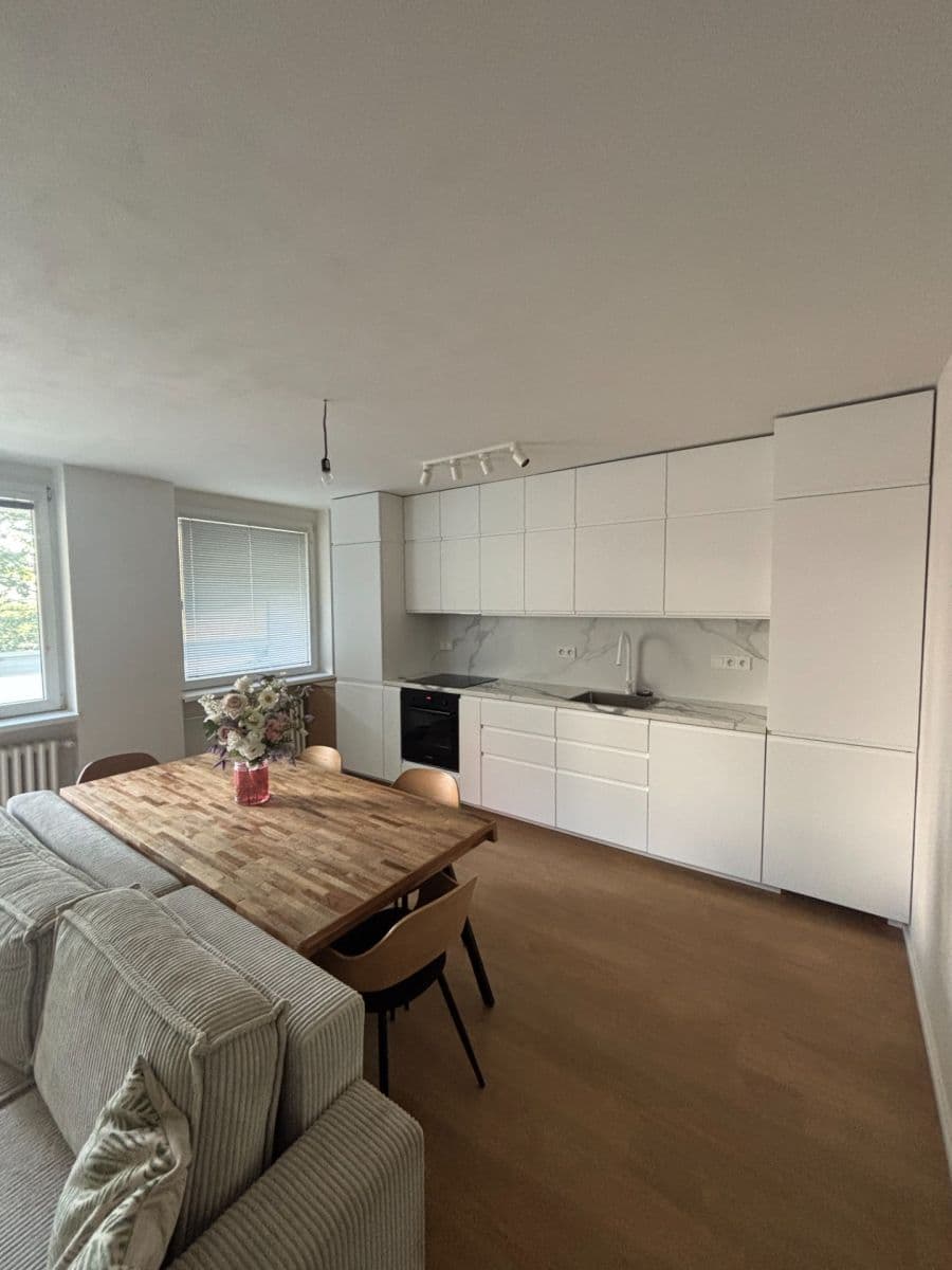 Pronájem bytu 3+kk 72 m², Mládežnická, Praha, Praha Pronájem bytu 3+kk 72 m², Mládežnická, Praha, Praha