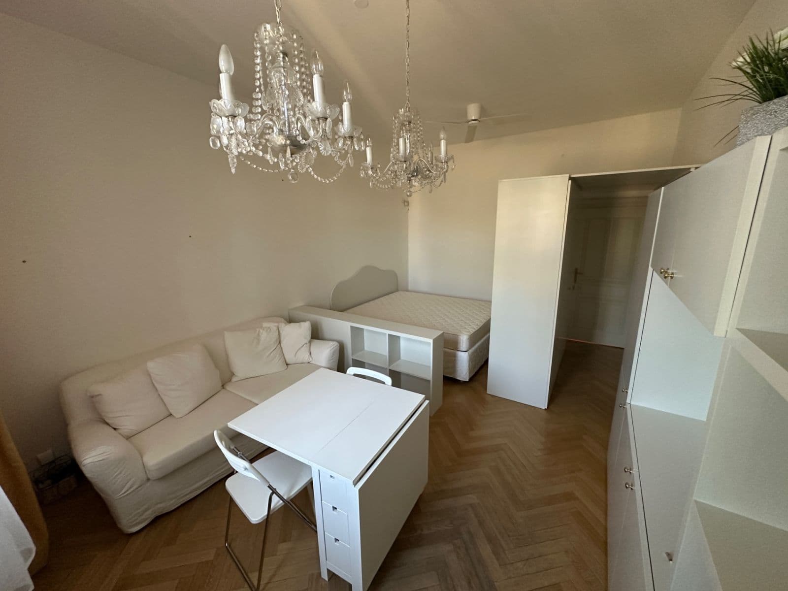 Pronájem bytu 1+kk 31 m², Valentinská, Praha, Praha Pronájem bytu 1+kk 31 m², Valentinská, Praha, Praha