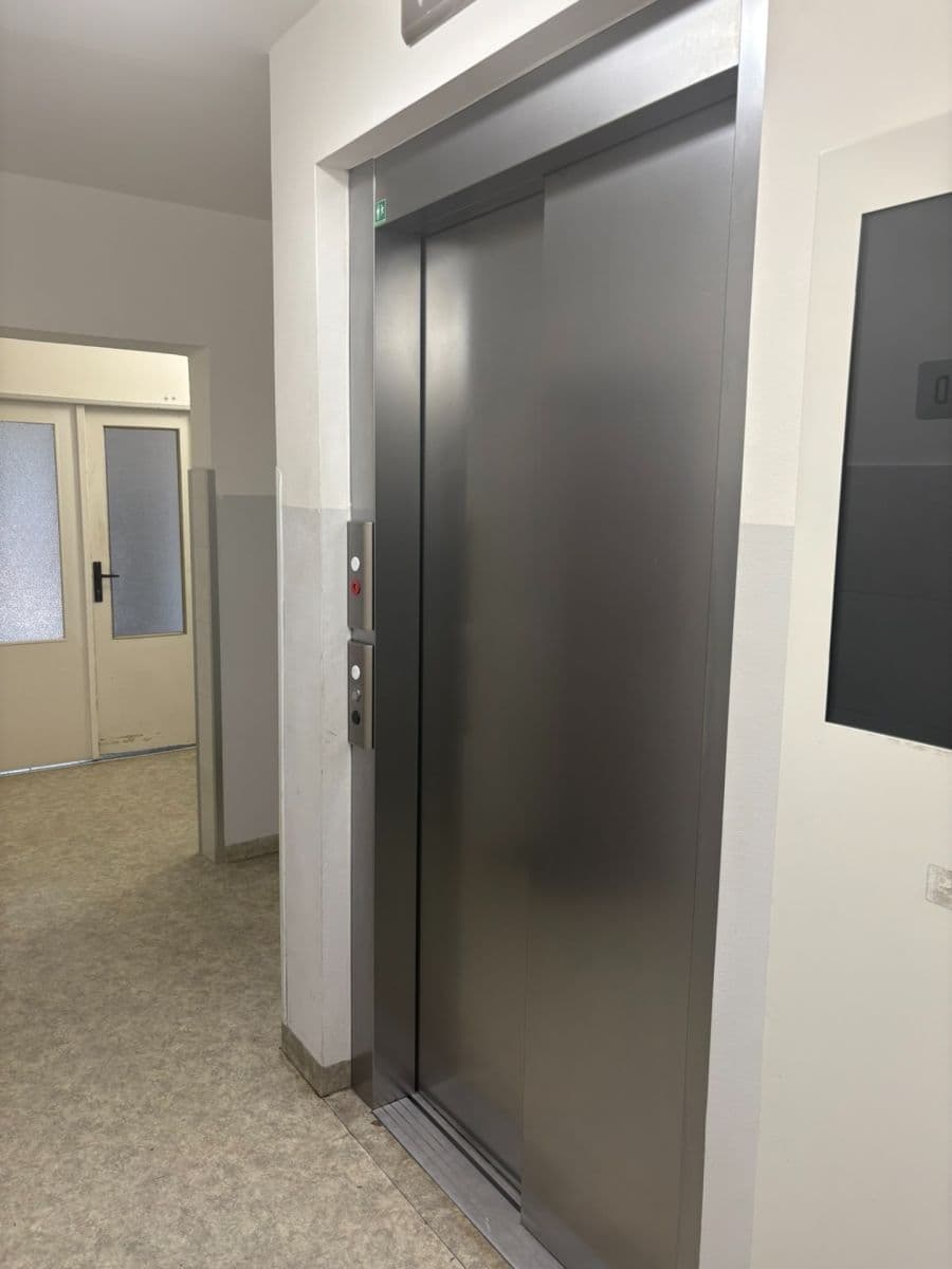 Pronájem bytu 3+kk 71 m², Nevanova, Praha, Praha Pronájem bytu 3+kk 71 m², Nevanova, Praha, Praha