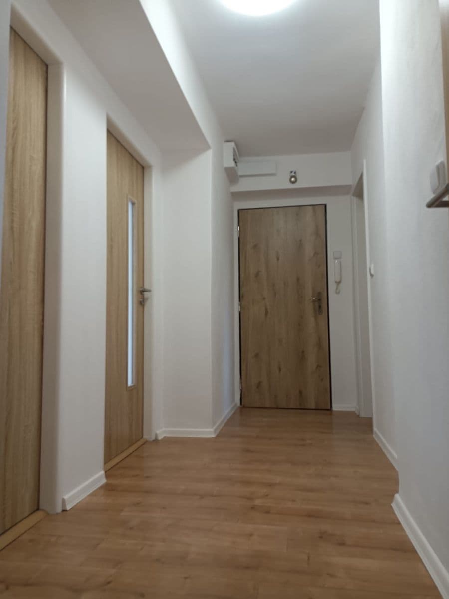 Prodej bytu 3+1 68 m², Pod Holým vrchem, Česká Lípa, Liberecký kraj Prodej bytu 3+1 68 m², Pod Holým vrchem, Česká Lípa, Liberecký kraj
