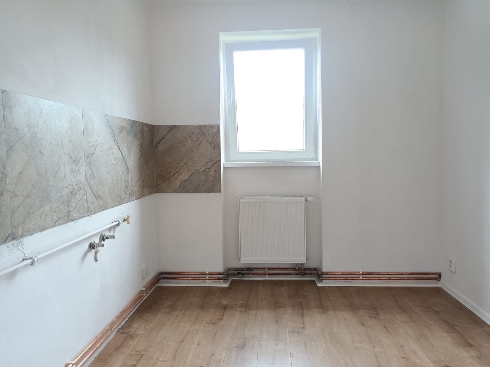 Prodej bytu 3+1 68 m², Pod Holým vrchem, Česká Lípa, Liberecký kraj Prodej bytu 3+1 68 m², Pod Holým vrchem, Česká Lípa, Liberecký kraj