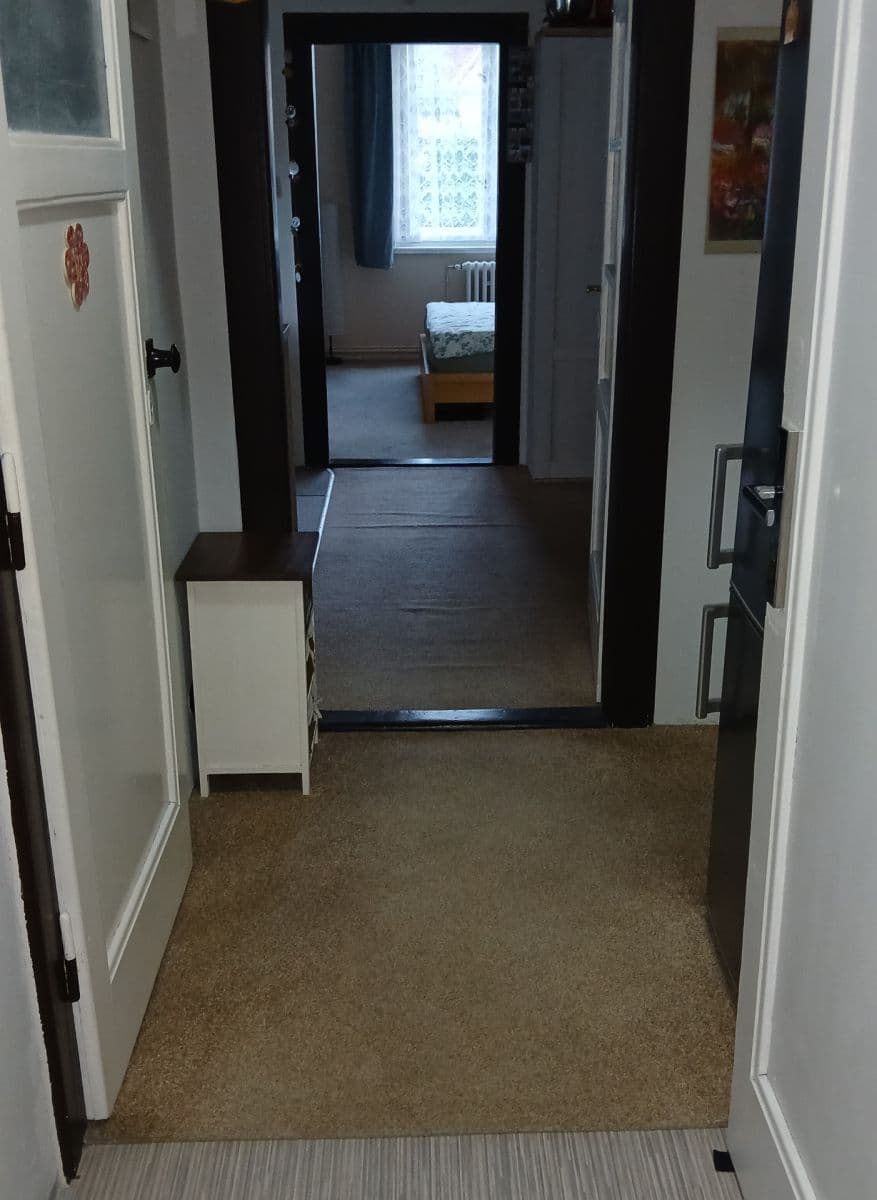 Pronájem bytu 2+kk 40 m², Půlkruhová, Praha, Praha Pronájem bytu 2+kk 40 m², Půlkruhová, Praha, Praha
