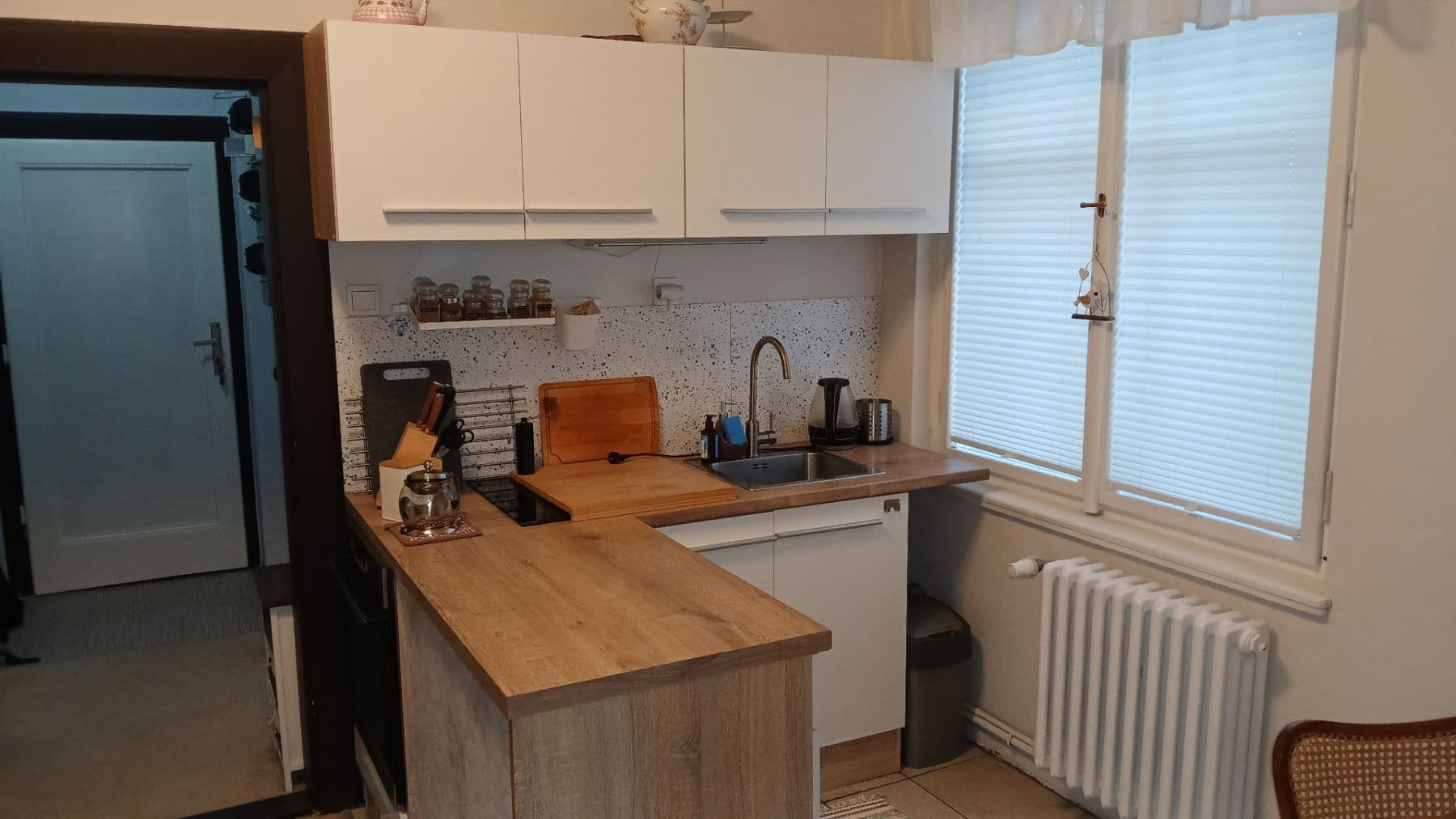 Pronájem bytu 2+kk 40 m², Půlkruhová, Praha, Praha Pronájem bytu 2+kk 40 m², Půlkruhová, Praha, Praha