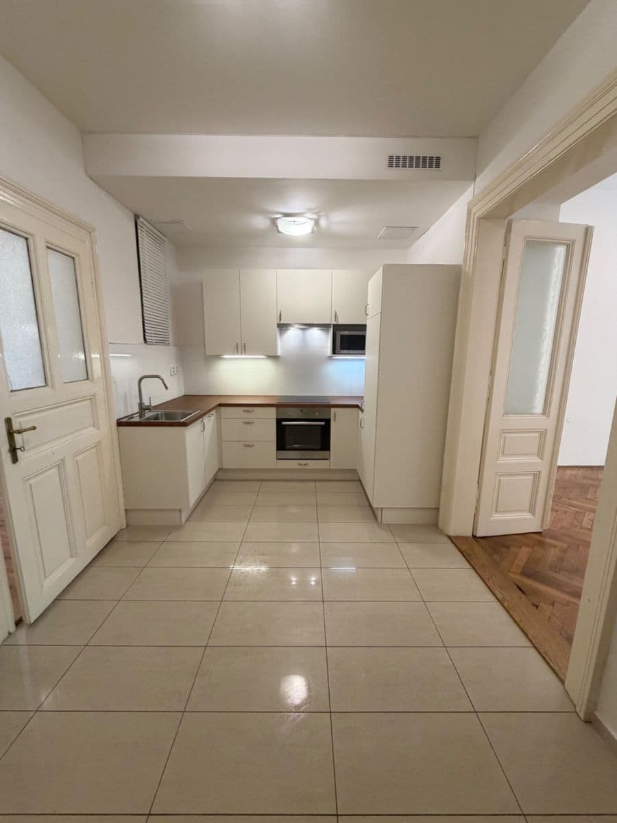 Pronájem bytu 2+1 59 m², Chodská, Praha, Praha Pronájem bytu 2+1 59 m², Chodská, Praha, Praha