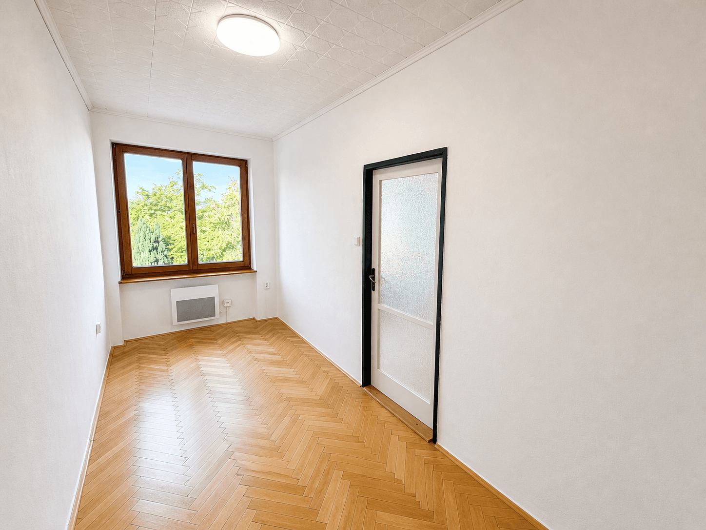 Prodej bytu 3+1 60 m², Školní, Průhonice, Středočeský kraj Prodej bytu 3+1 60 m², Školní, Průhonice, Středočeský kraj