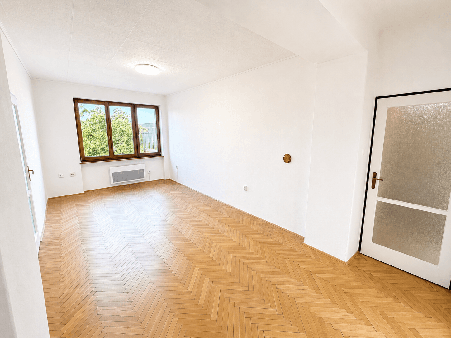 Prodej bytu 3+1 60 m², Školní, Průhonice, Středočeský kraj Prodej bytu 3+1 60 m², Školní, Průhonice, Středočeský kraj