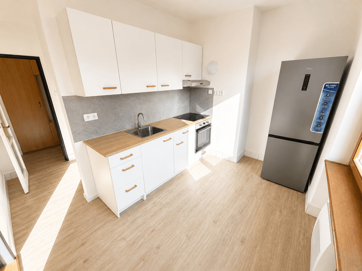 Prodej bytu 3+1 60 m², Školní, Průhonice, Středočeský kraj Prodej bytu 3+1 60 m², Školní, Průhonice, Středočeský kraj