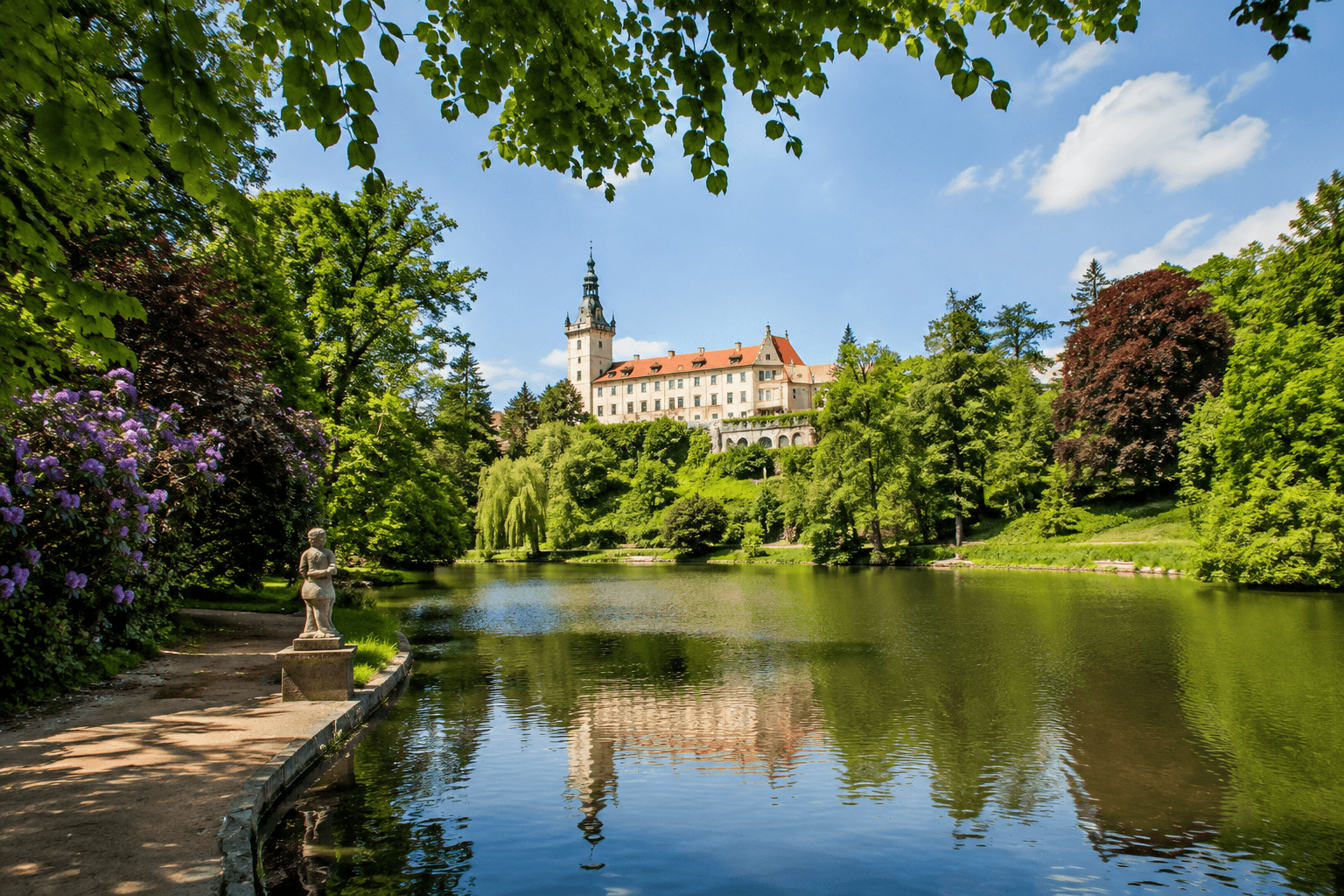 Prodej bytu 3+1 60 m², Školní, Průhonice, Středočeský kraj Prodej bytu 3+1 60 m², Školní, Průhonice, Středočeský kraj