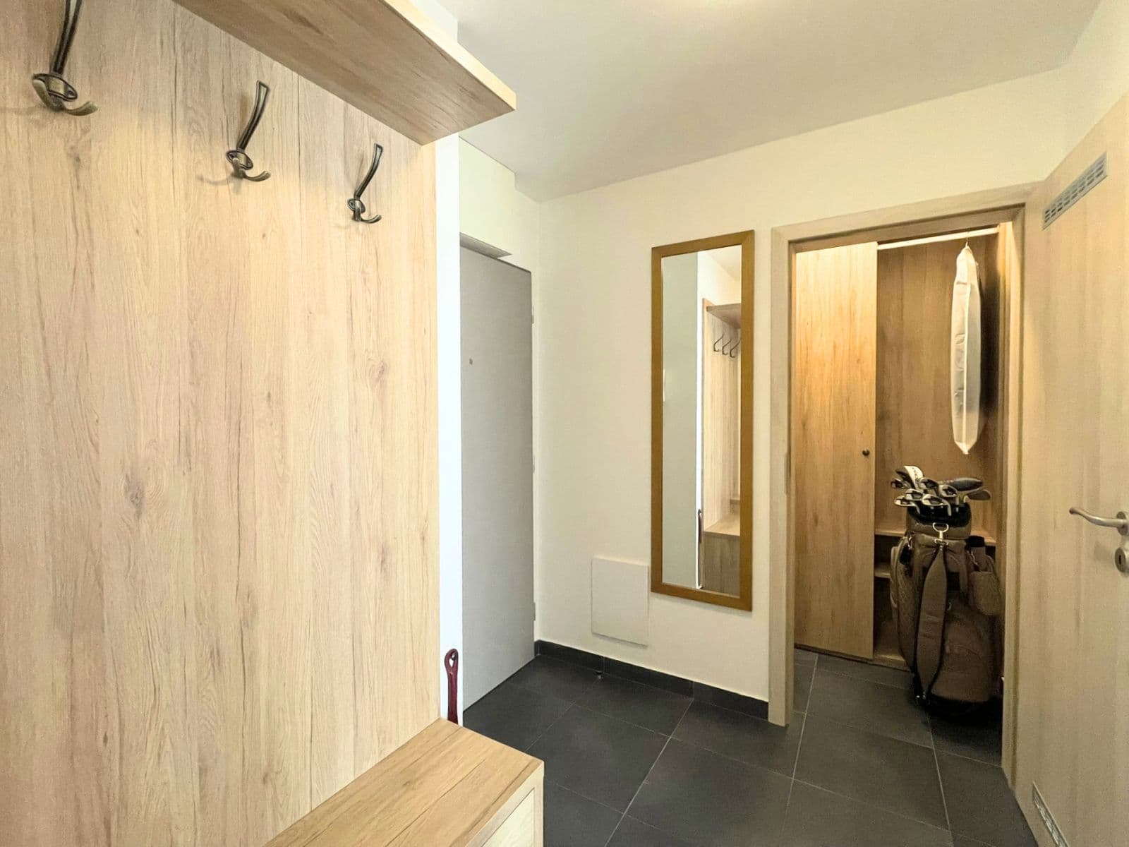 Prodej bytu 2+kk 64 m², Devonská, Praha, Praha Prodej bytu 2+kk 64 m², Devonská, Praha, Praha