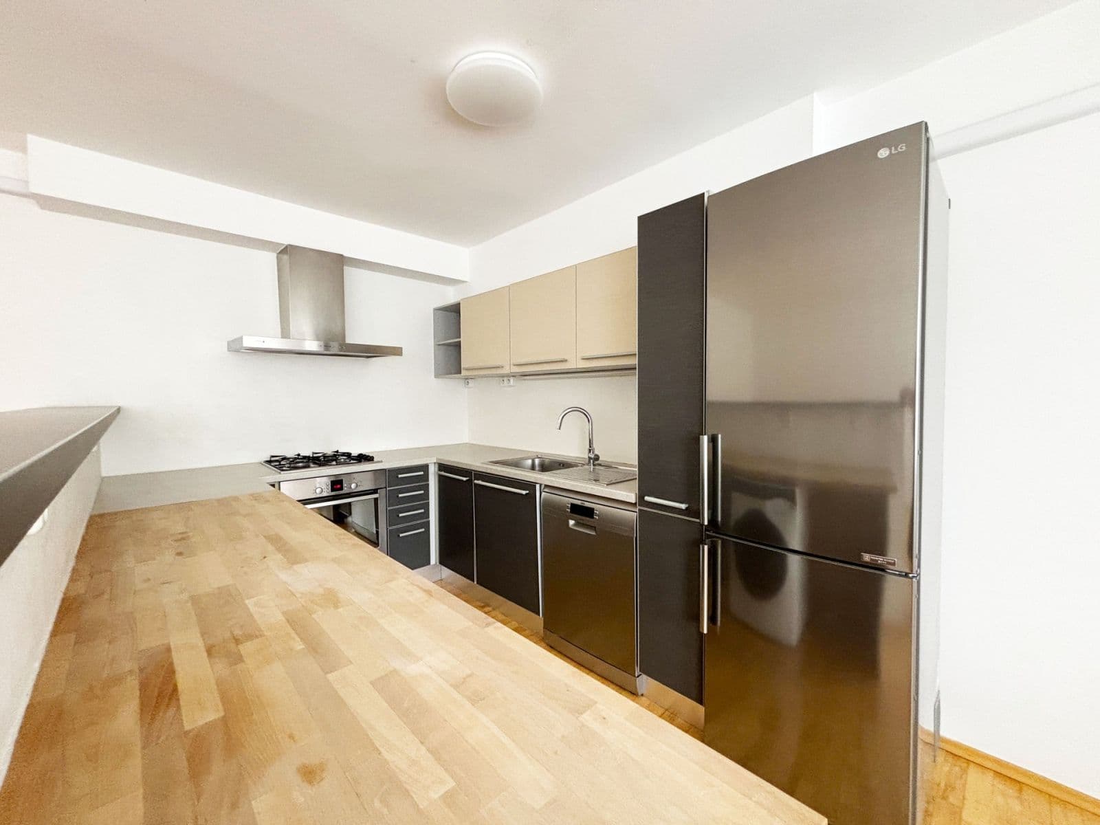 Pronájem bytu 3+kk 81 m², Květnového vítězství, Praha, Praha Pronájem bytu 3+kk 81 m², Květnového vítězství, Praha, Praha