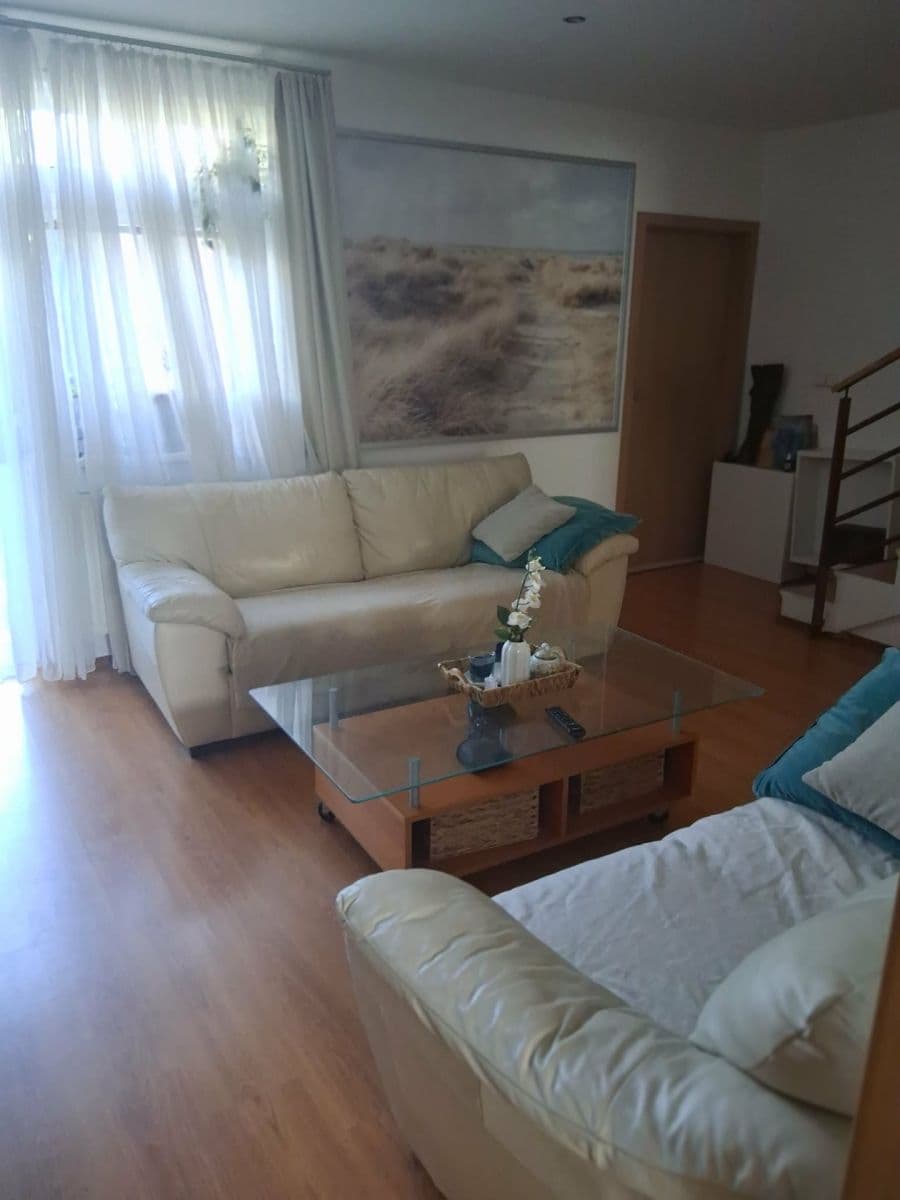 Prodej domu 135 m², pozemek 151 m², U hřiště, Brno, Jihomoravský kraj Prodej domu 135 m², pozemek 151 m², U hřiště, Brno, Jihomoravský kraj