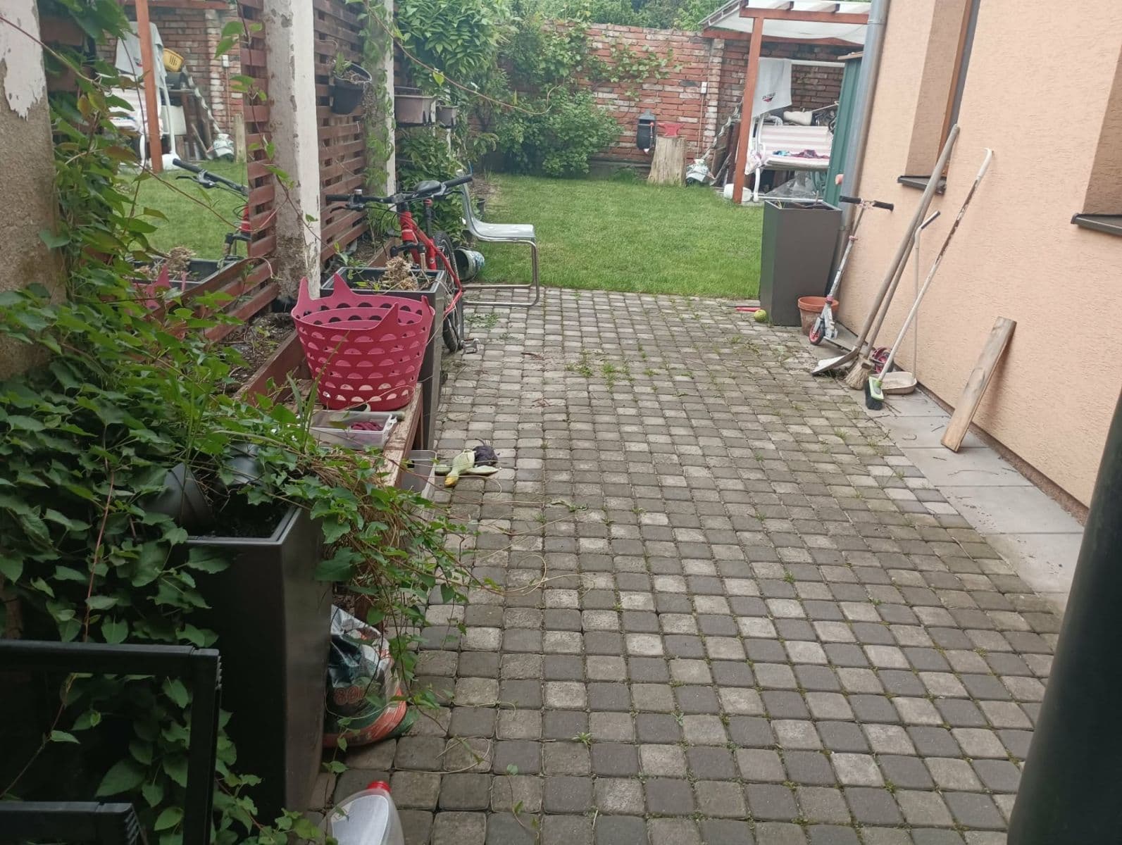 Prodej domu 135 m², pozemek 151 m², U hřiště, Brno, Jihomoravský kraj Prodej domu 135 m², pozemek 151 m², U hřiště, Brno, Jihomoravský kraj