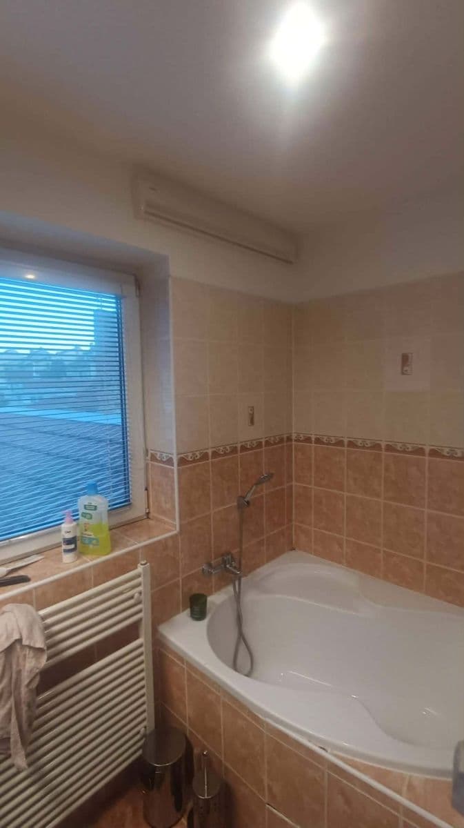 Prodej domu 135 m², pozemek 151 m², U hřiště, Brno, Jihomoravský kraj Prodej domu 135 m², pozemek 151 m², U hřiště, Brno, Jihomoravský kraj