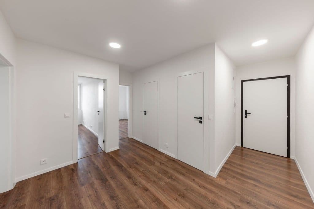 Prodej bytu 3+kk 70 m², Poljanovova, Praha, Praha Prodej bytu 3+kk 70 m², Poljanovova, Praha, Praha