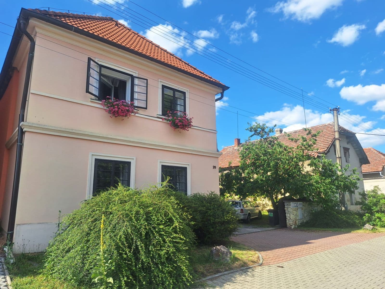 Pronájem bytu Garsoniéra 31 m², Družstevní, Kněževes, Středočeský kraj Pronájem bytu Garsoniéra 31 m², Družstevní, Kněževes, Středočeský kraj