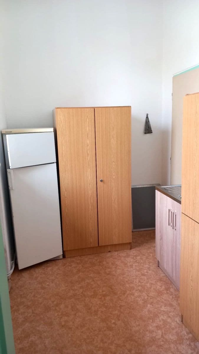 Pronájem nebytového prostoru 95 m², Aloisina výšina, Liberec, Liberecký kraj Pronájem nebytového prostoru 95 m², Aloisina výšina, Liberec, Liberecký kraj