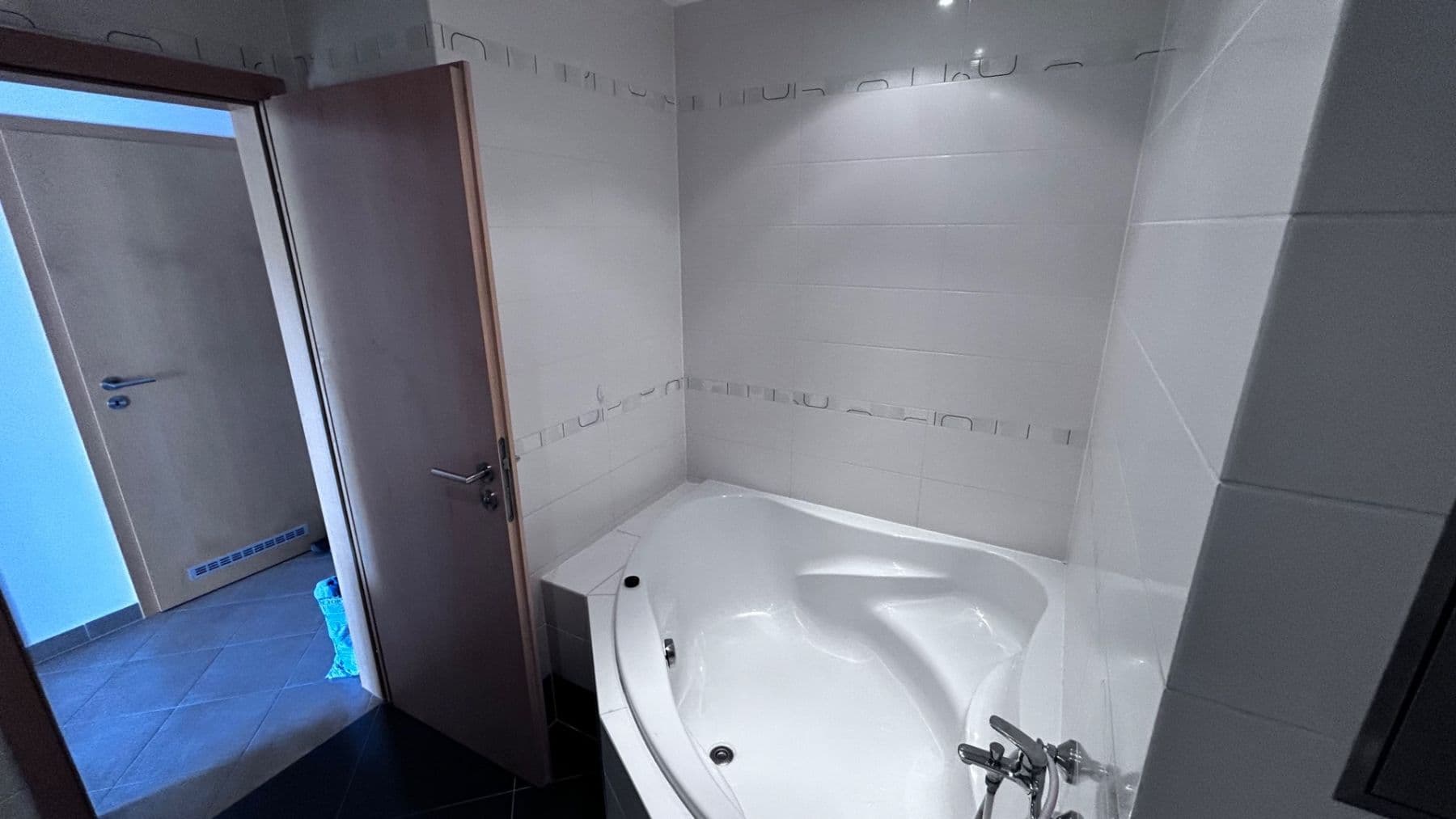 Pronájem bytu 3+kk 66 m², Pavla Beneše, Praha, Praha Pronájem bytu 3+kk 66 m², Pavla Beneše, Praha, Praha