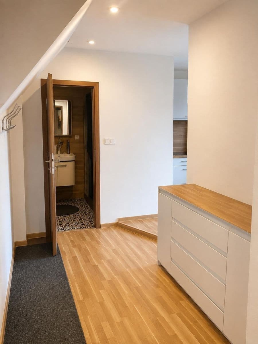 Pronájem bytu 2+kk 51 m², Kukučínova, Ostrava, Moravskoslezský kraj Pronájem bytu 2+kk 51 m², Kukučínova, Ostrava, Moravskoslezský kraj