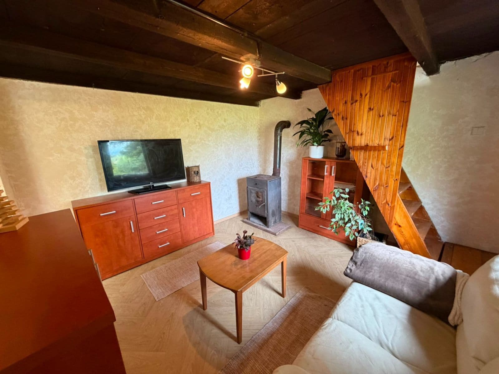 Prodej chaty, chalupy 22 m², pozemek 1.658 m², Malé Žernoseky, Ústecký kraj Prodej chaty, chalupy 22 m², pozemek 1.658 m², Malé Žernoseky, Ústecký kraj