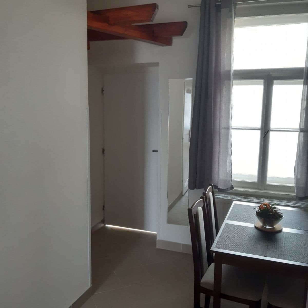 Pronájem bytu 1+1 34 m², Slivenecká, Praha, Praha Pronájem bytu 1+1 34 m², Slivenecká, Praha, Praha