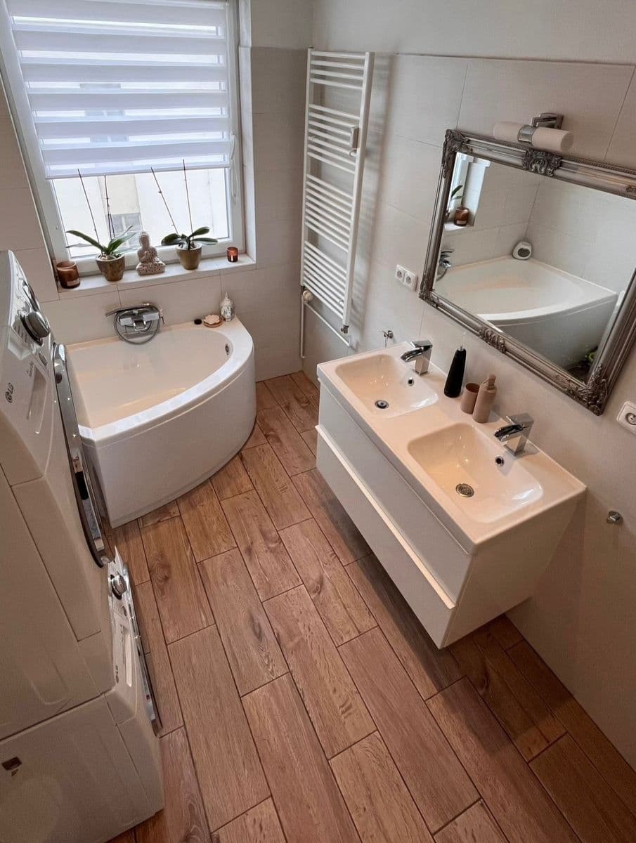 Prodej bytu 3+kk 79 m², Osvoboditelů, Louny, Ústecký kraj Prodej bytu 3+kk 79 m², Osvoboditelů, Louny, Ústecký kraj