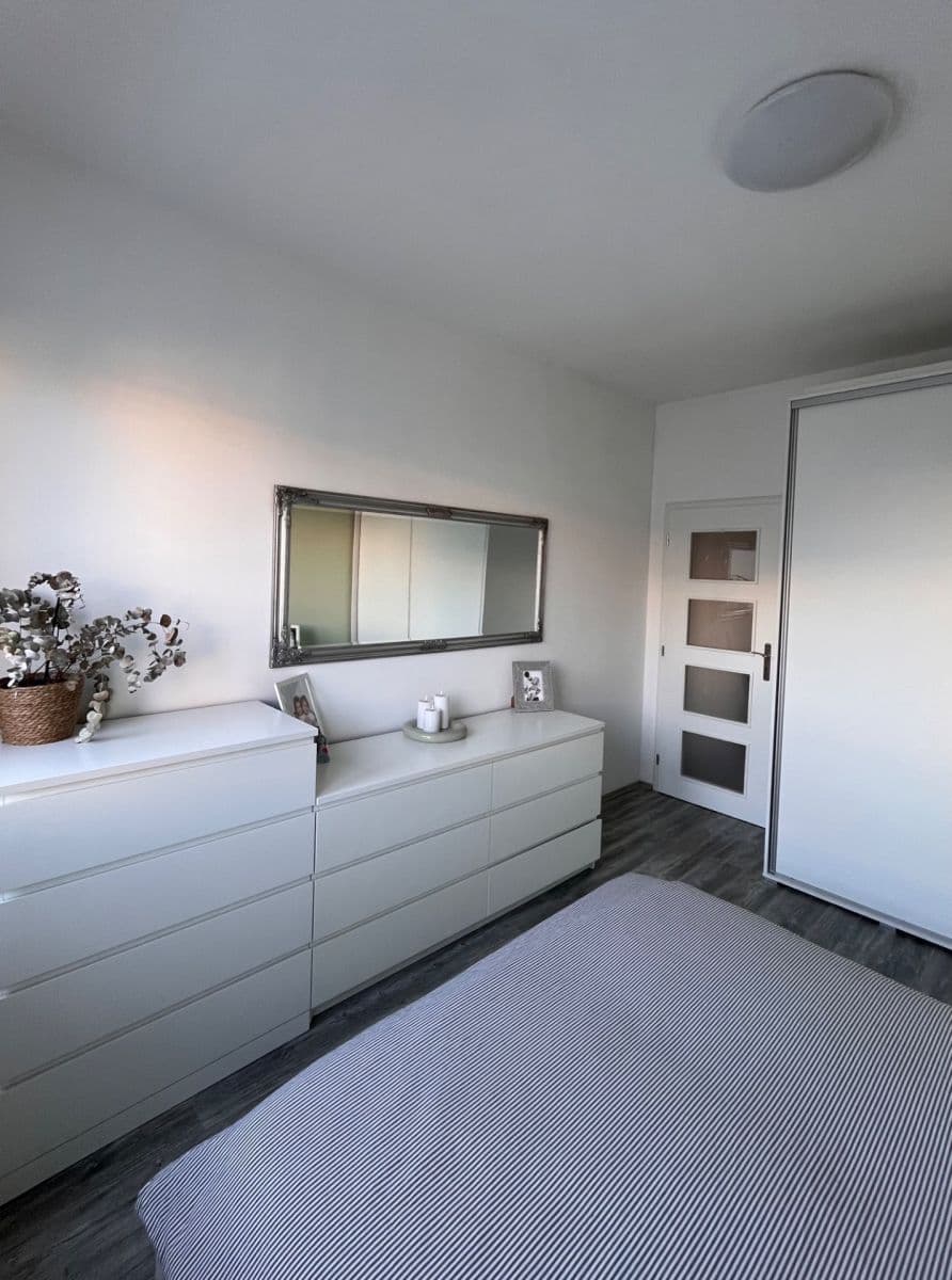 Prodej bytu 3+kk 79 m², Osvoboditelů, Louny, Ústecký kraj Prodej bytu 3+kk 79 m², Osvoboditelů, Louny, Ústecký kraj