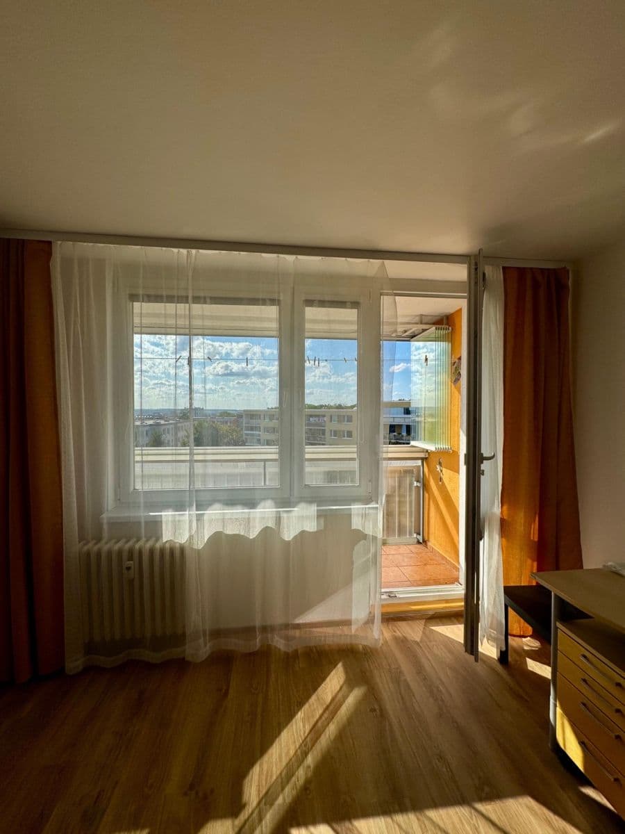Pronájem bytu 3+1 75 m², Chotovická, Praha, Praha Pronájem bytu 3+1 75 m², Chotovická, Praha, Praha