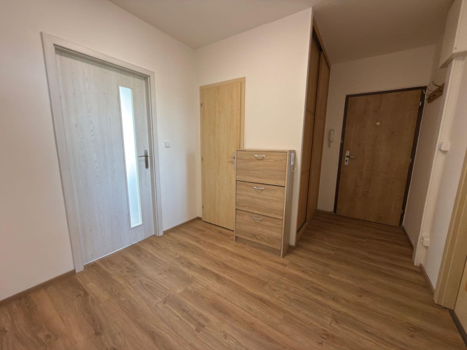 Pronájem bytu 3+1 75 m², Chotovická, Praha, Praha Pronájem bytu 3+1 75 m², Chotovická, Praha, Praha