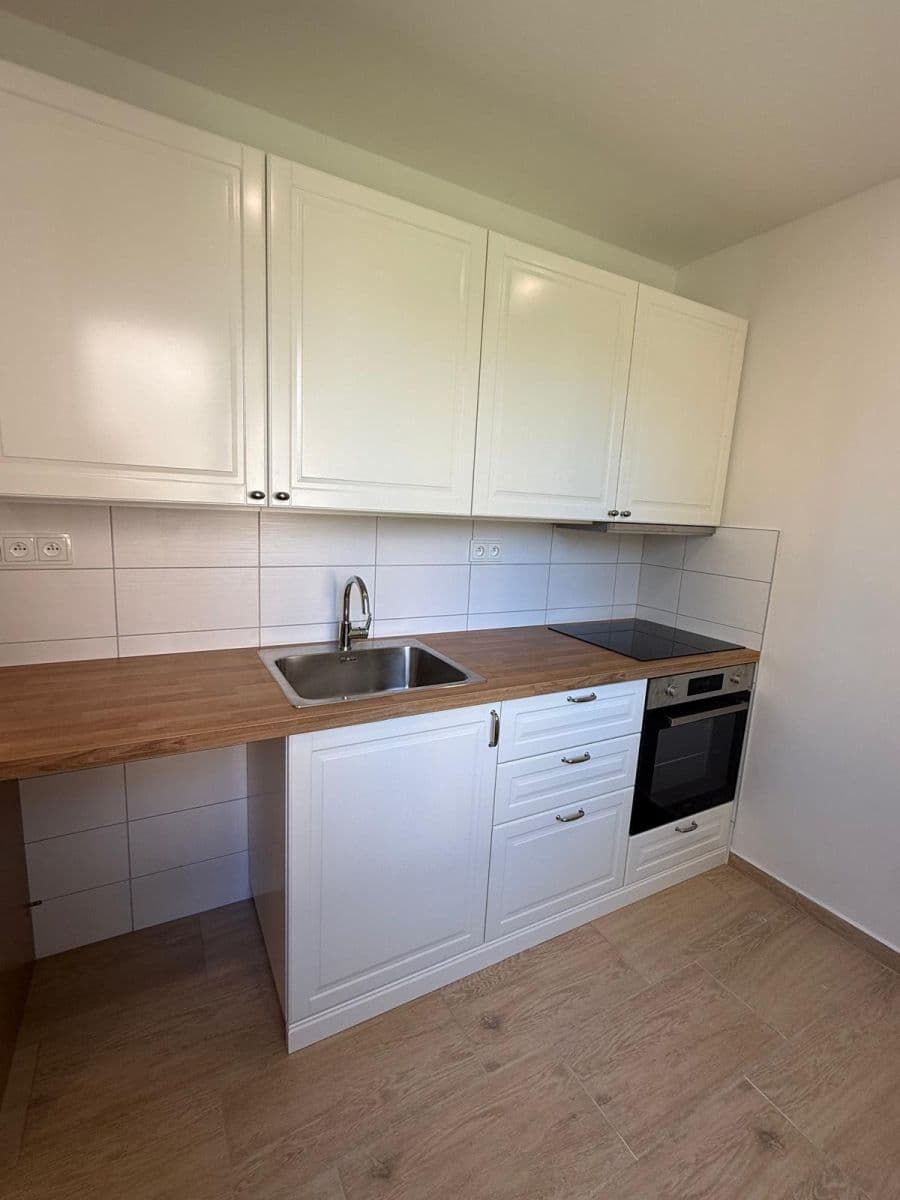 Pronájem bytu 2+1 56 m², Provaznická, Ostrava, Moravskoslezský kraj Pronájem bytu 2+1 56 m², Provaznická, Ostrava, Moravskoslezský kraj