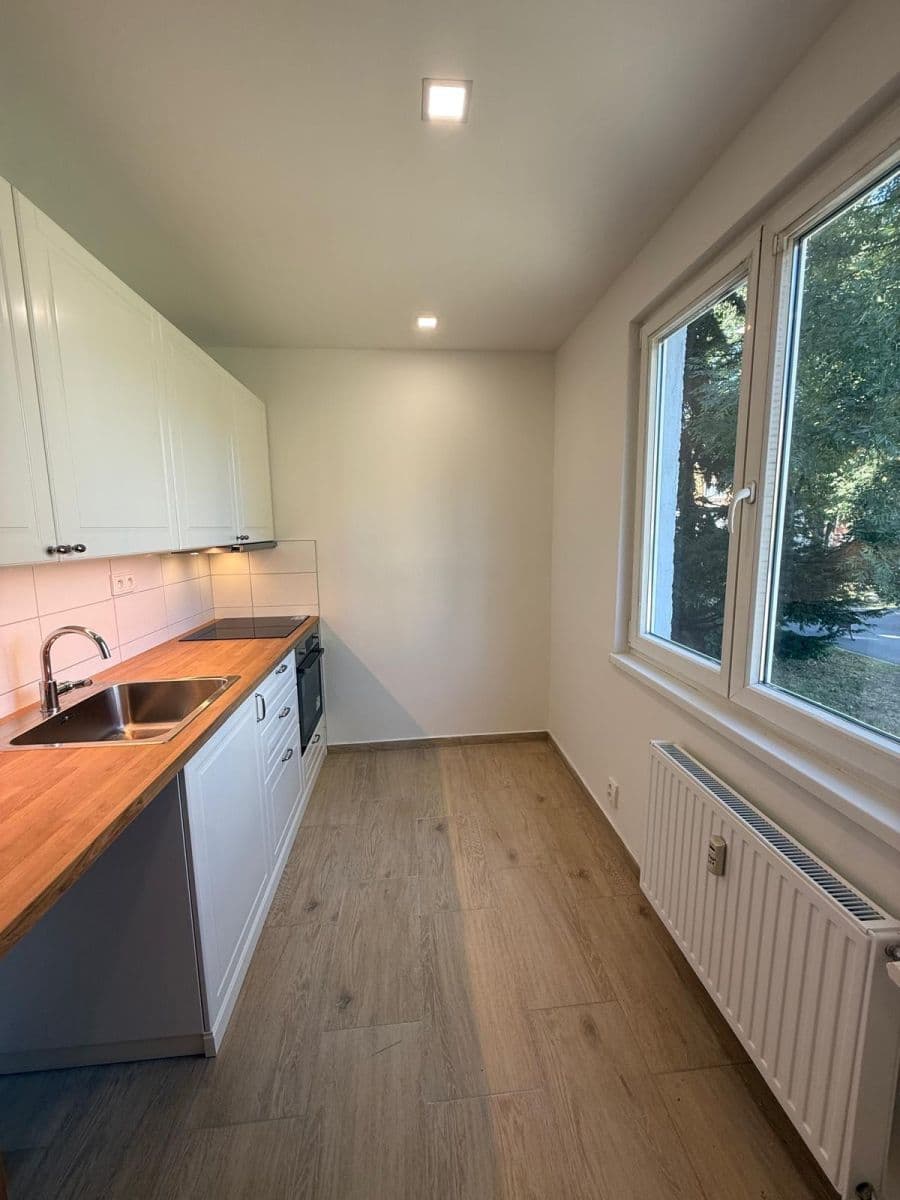 Pronájem bytu 2+1 56 m², Provaznická, Ostrava, Moravskoslezský kraj Pronájem bytu 2+1 56 m², Provaznická, Ostrava, Moravskoslezský kraj