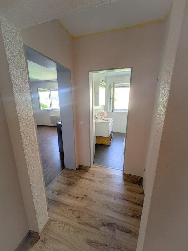Prodej bytu 3+1 96 m², Bergwaldstraße 14, Rohrdorf, Bádensko-Württembersko Prodej bytu 3+1 96 m², Bergwaldstraße 14, Rohrdorf, Bádensko-Württembersko