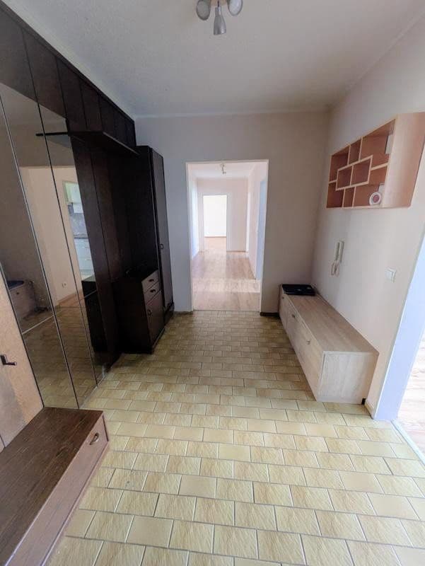 Prodej bytu 3+1 96 m², Bergwaldstraße 14, Rohrdorf, Bádensko-Württembersko Prodej bytu 3+1 96 m², Bergwaldstraße 14, Rohrdorf, Bádensko-Württembersko