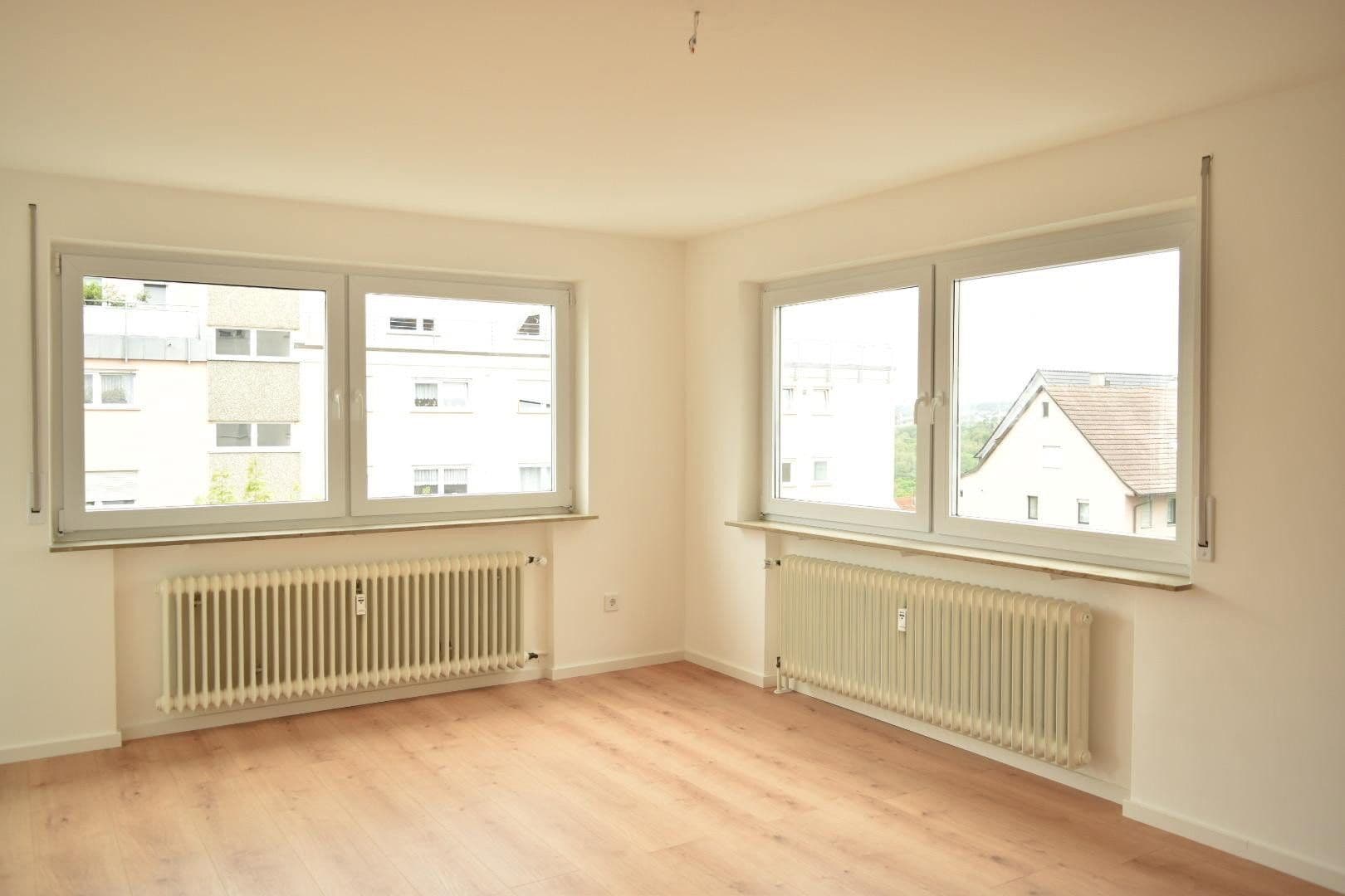 Prodej bytu 3+1 75 m², Leonberg, Bádensko-Württembersko Prodej bytu 3+1 75 m², Leonberg, Bádensko-Württembersko