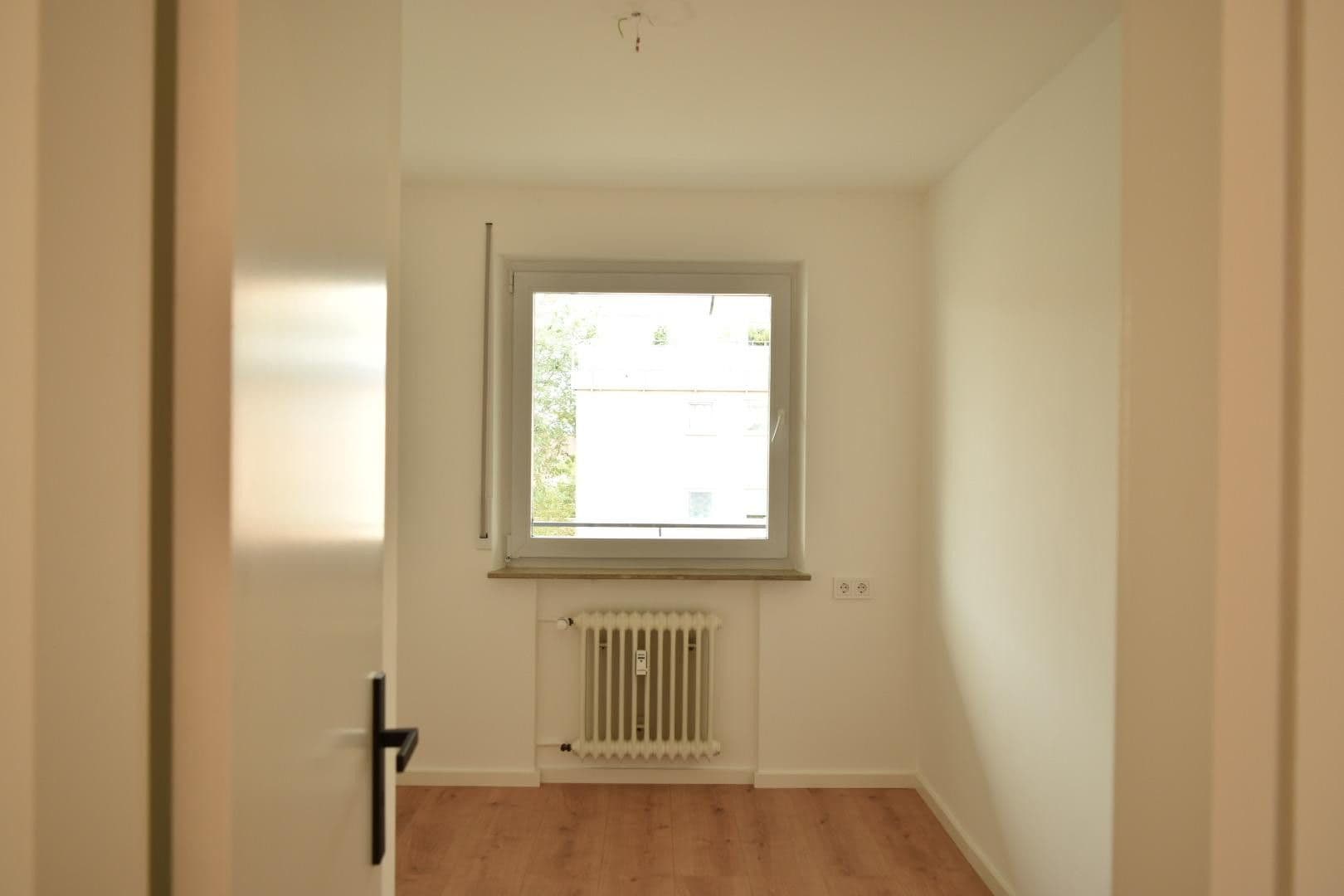 Prodej bytu 3+1 75 m², Leonberg, Bádensko-Württembersko Prodej bytu 3+1 75 m², Leonberg, Bádensko-Württembersko