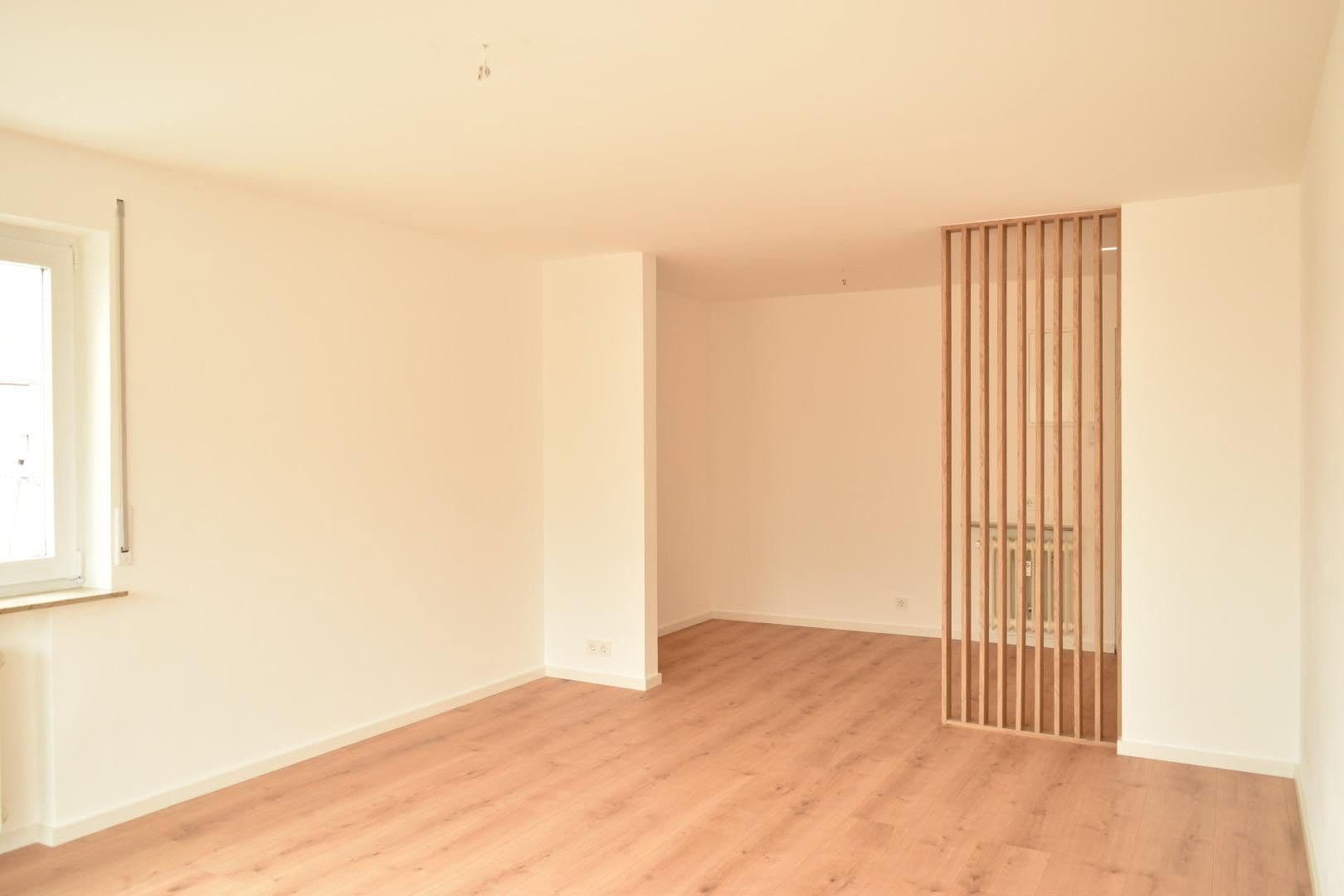 Prodej bytu 3+1 75 m², Leonberg, Bádensko-Württembersko Prodej bytu 3+1 75 m², Leonberg, Bádensko-Württembersko