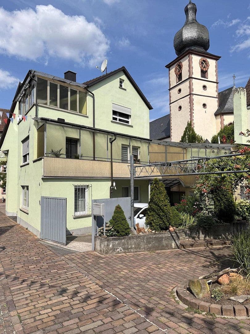 Prodej domu 216 m², pozemek 171 m², Marktheidenfeld, Bavorsko Prodej domu 216 m², pozemek 171 m², Marktheidenfeld, Bavorsko
