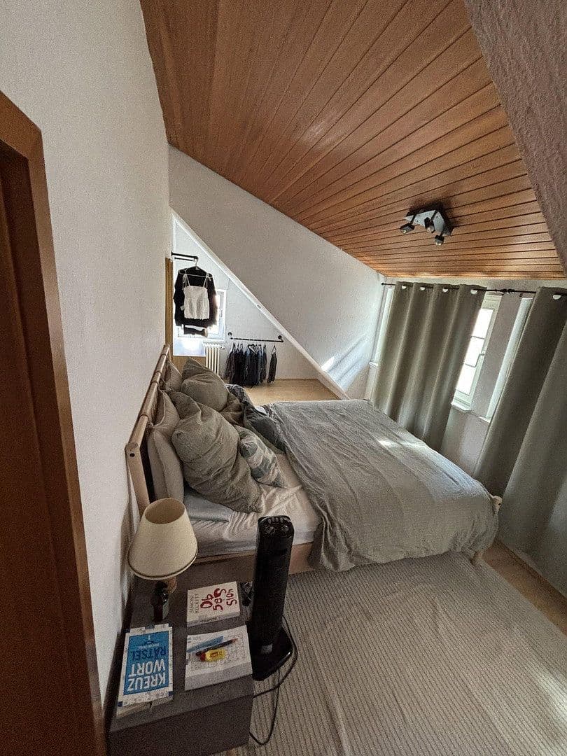 Pronájem bytu 2+kk 87 m², Stuttgart, Bádensko-Württembersko Pronájem bytu 2+kk 87 m², Stuttgart, Bádensko-Württembersko