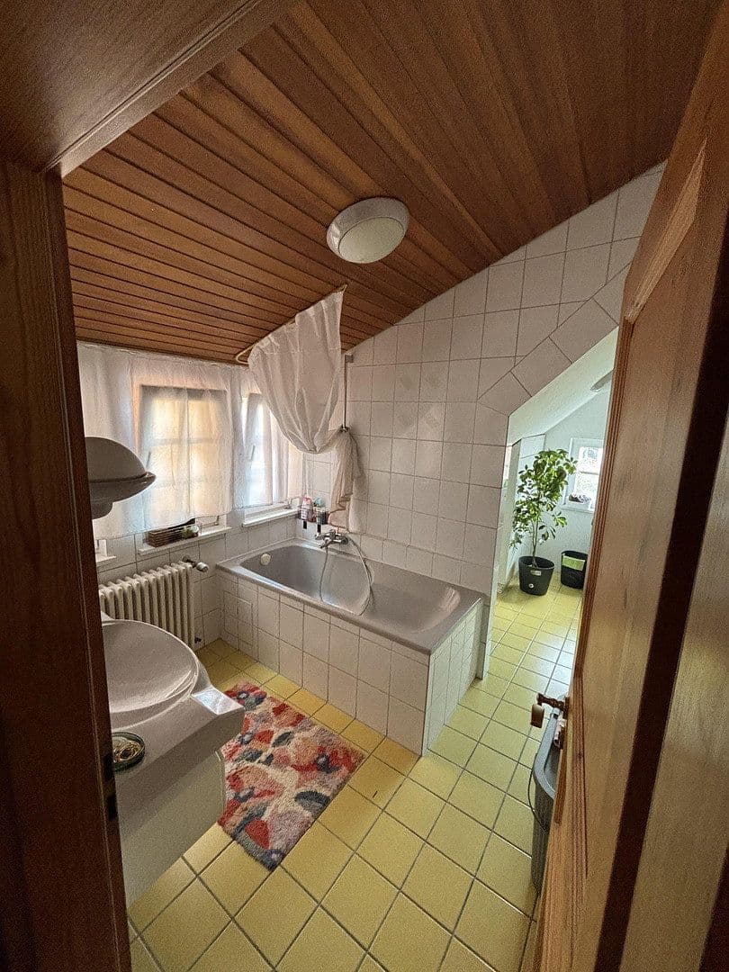 Pronájem bytu 2+kk 87 m², Stuttgart, Bádensko-Württembersko Pronájem bytu 2+kk 87 m², Stuttgart, Bádensko-Württembersko