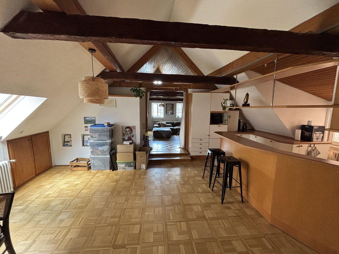 Pronájem bytu 2+kk 87 m², Stuttgart, Bádensko-Württembersko Pronájem bytu 2+kk 87 m², Stuttgart, Bádensko-Württembersko