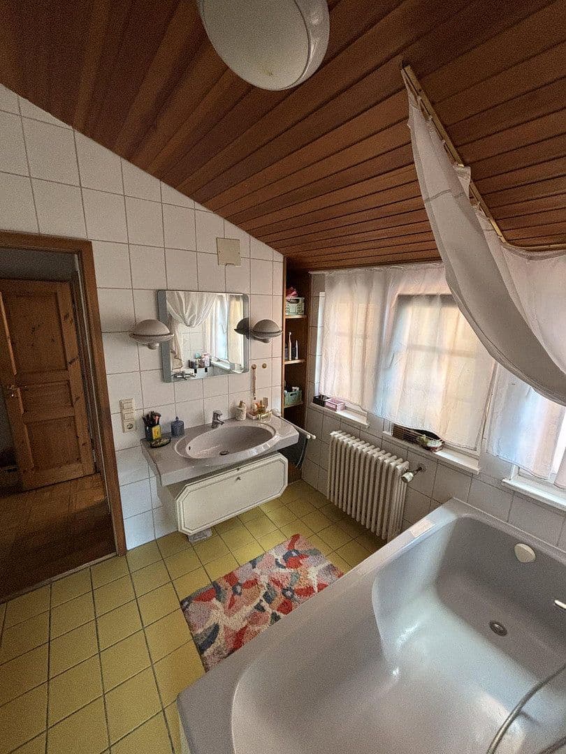 Pronájem bytu 2+kk 87 m², Stuttgart, Bádensko-Württembersko Pronájem bytu 2+kk 87 m², Stuttgart, Bádensko-Württembersko
