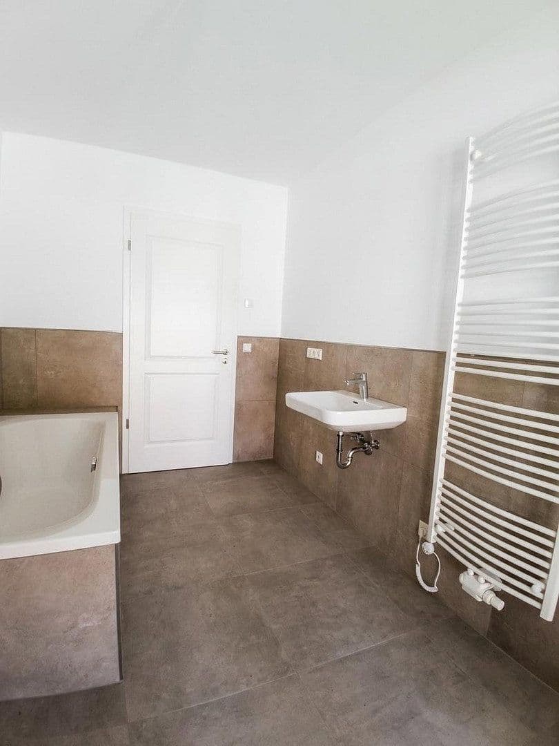 Pronájem domu 130 m², pozemek 250 m², Cottbus Kiekebusch, Braniborsko Pronájem domu 130 m², pozemek 250 m², Cottbus Kiekebusch, Braniborsko