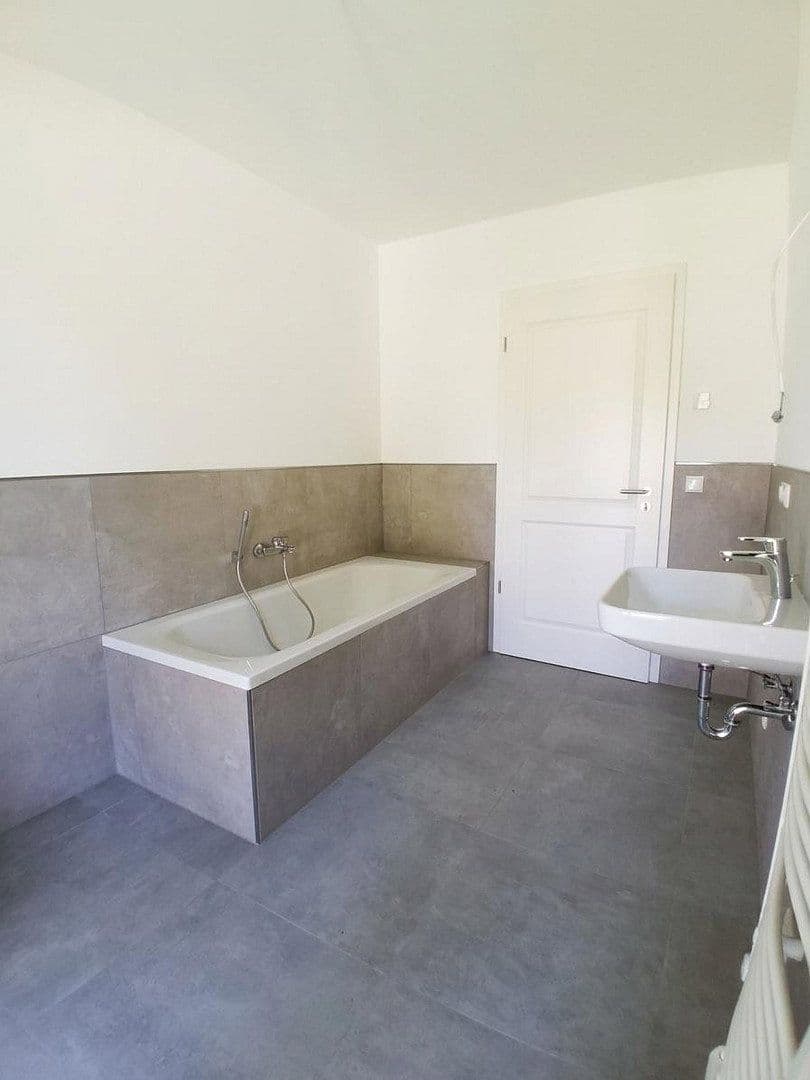 Pronájem domu 130 m², pozemek 250 m², Cottbus Kiekebusch, Braniborsko Pronájem domu 130 m², pozemek 250 m², Cottbus Kiekebusch, Braniborsko