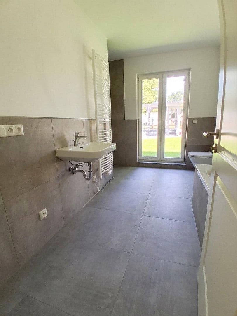 Pronájem domu 130 m², pozemek 250 m², Cottbus Kiekebusch, Braniborsko Pronájem domu 130 m², pozemek 250 m², Cottbus Kiekebusch, Braniborsko