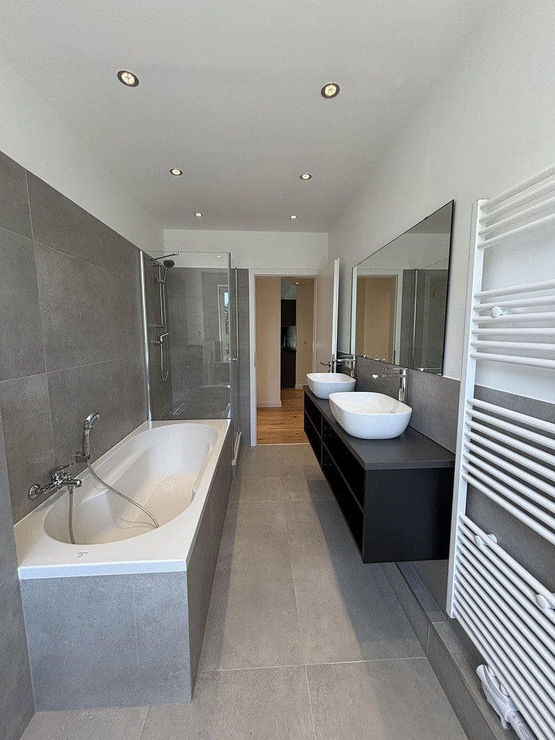 Prodej bytu 3+1 72 m², Hamburg, Hamburg Prodej bytu 3+1 72 m², Hamburg, Hamburg