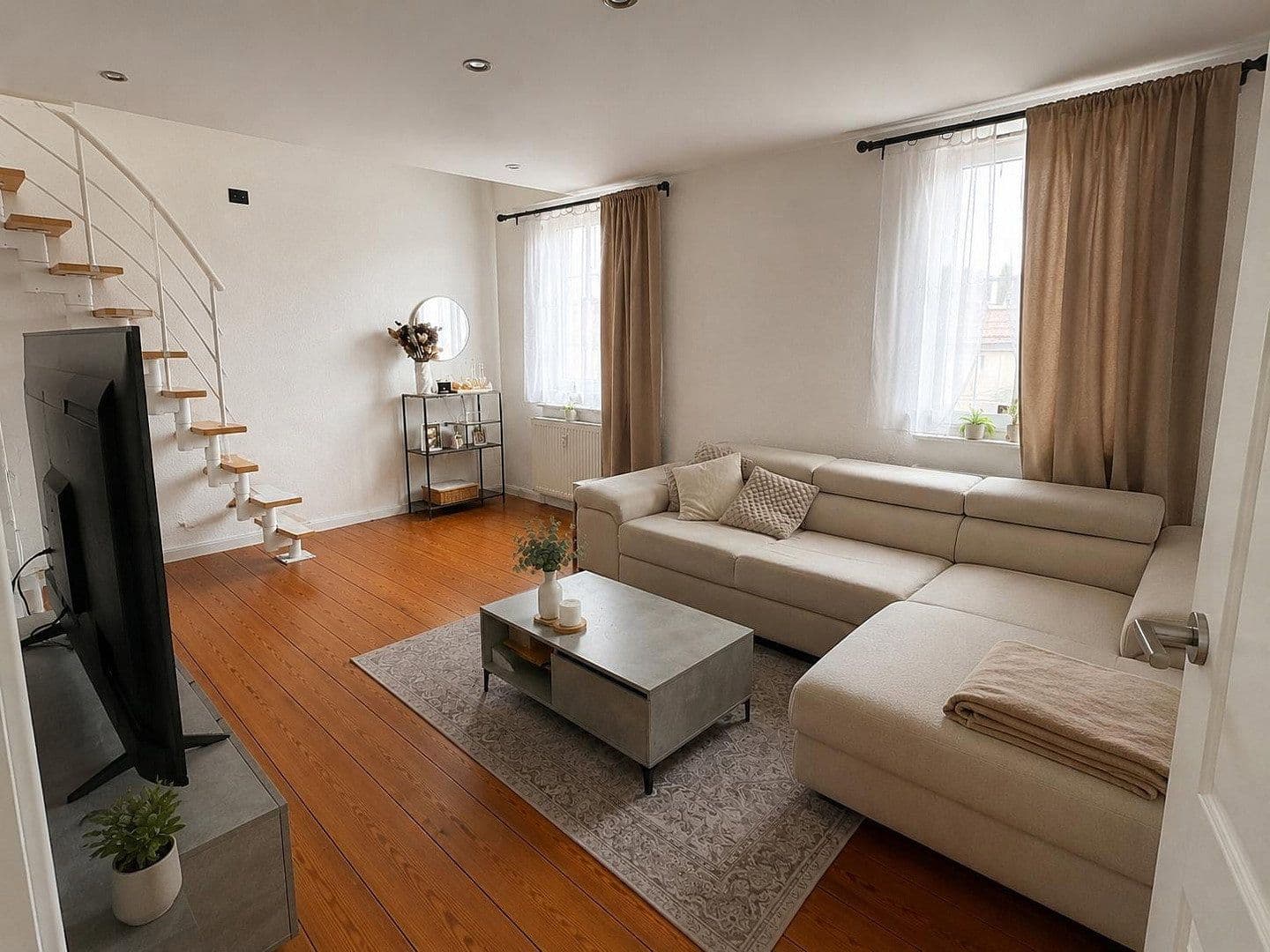Pronájem bytu 2+kk 60 m², Enzstr. 1, Pforzheim-Eutingen, Bádensko-Württembersko Pronájem bytu 2+kk 60 m², Enzstr. 1, Pforzheim-Eutingen, Bádensko-Württembersko