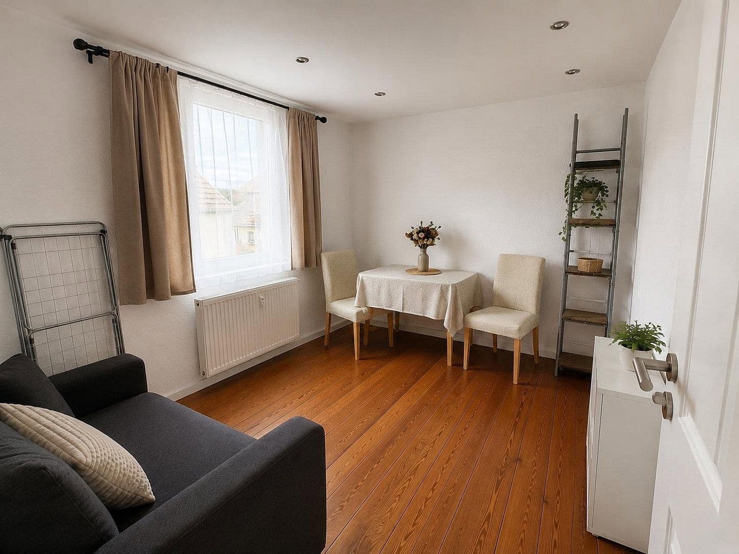 Pronájem bytu 2+kk 60 m², Enzstr. 1, Pforzheim-Eutingen, Bádensko-Württembersko Pronájem bytu 2+kk 60 m², Enzstr. 1, Pforzheim-Eutingen, Bádensko-Württembersko