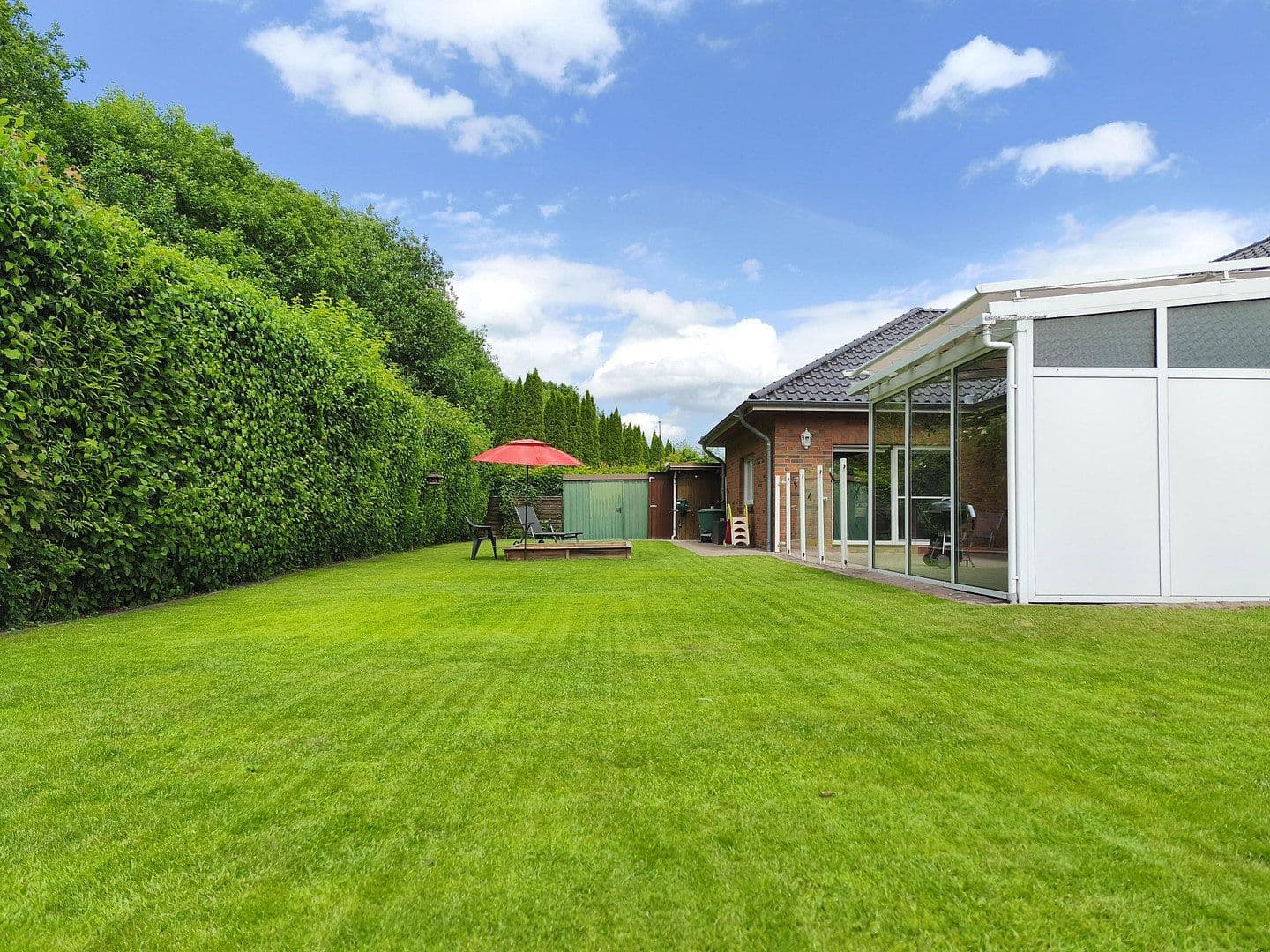 Prodej domu 154 m², pozemek 755 m², Dreschbogen 20, Flensburg-Sünderup, Šlesvicko-Holštýnsko Prodej domu 154 m², pozemek 755 m², Dreschbogen 20, Flensburg-Sünderup, Šlesvicko-Holštýnsko