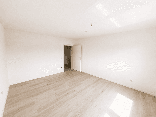 Pronájem bytu 4+1 87 m², Bergstr. 24, Tiefenbronn, Bádensko-Württembersko Pronájem bytu 4+1 87 m², Bergstr. 24, Tiefenbronn, Bádensko-Württembersko