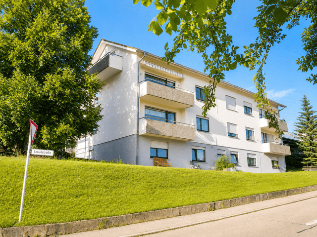 Pronájem bytu 4+1 87 m², Bergstr. 24, Tiefenbronn, Bádensko-Württembersko Pronájem bytu 4+1 87 m², Bergstr. 24, Tiefenbronn, Bádensko-Württembersko